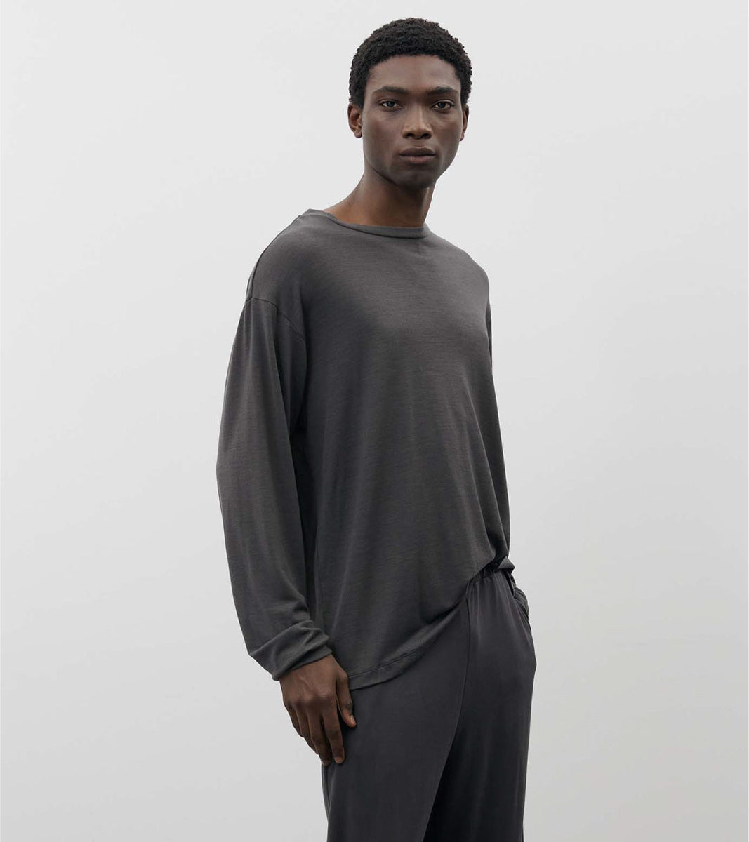 特集】WOOLISH LONGSLEEVE TEEのご紹介 – LIFiLL ONLINE