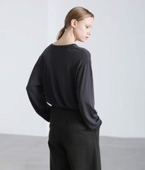 WOOLISH V-NECK LONGSLEEVE TEE