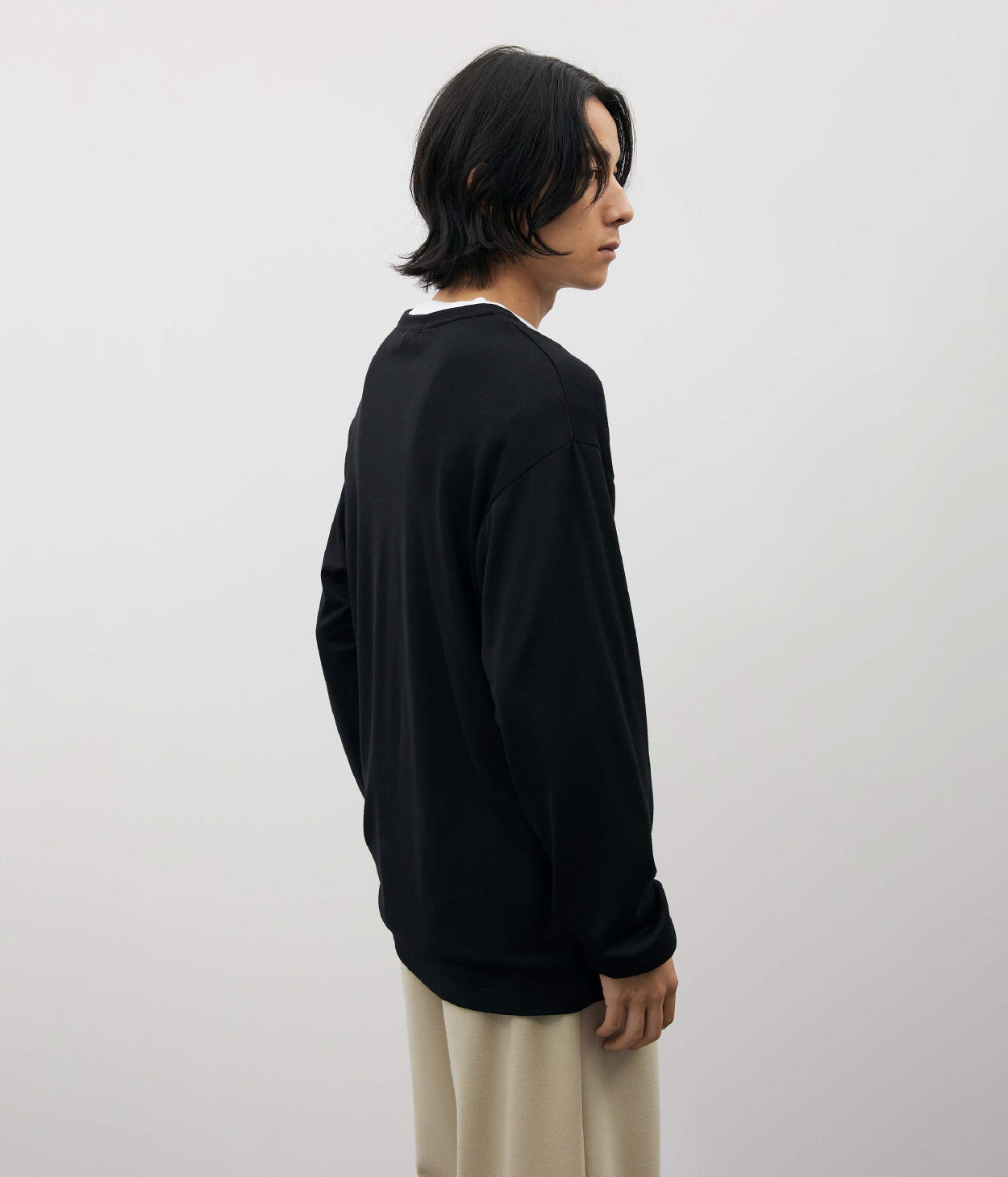 WOOLISH V-NECK LONGSLEEVE TEE