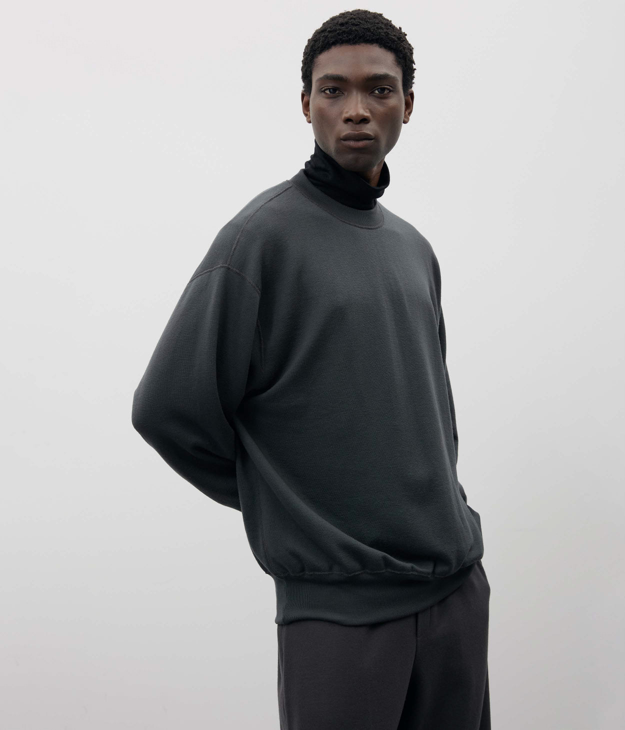 WOOLISH 吊裏毛 OVERSIZED SWEAT