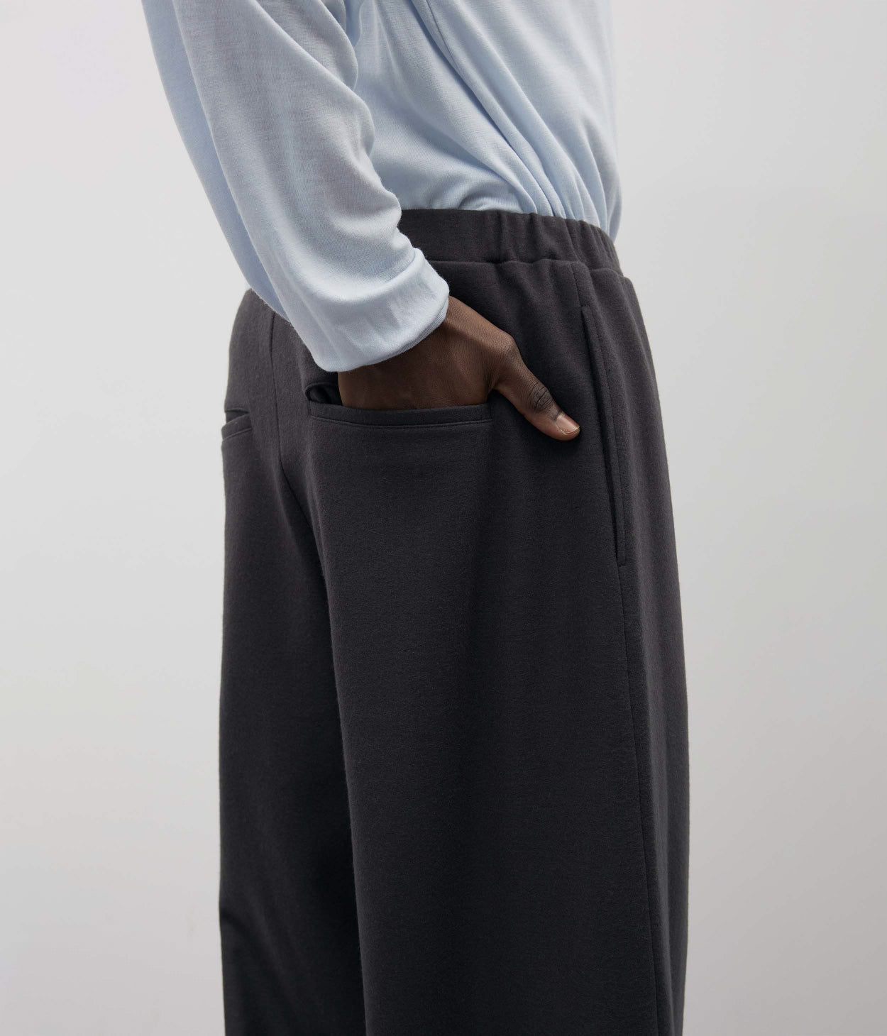 WOOLISH MILLED SMOOTH RELAX PANTS